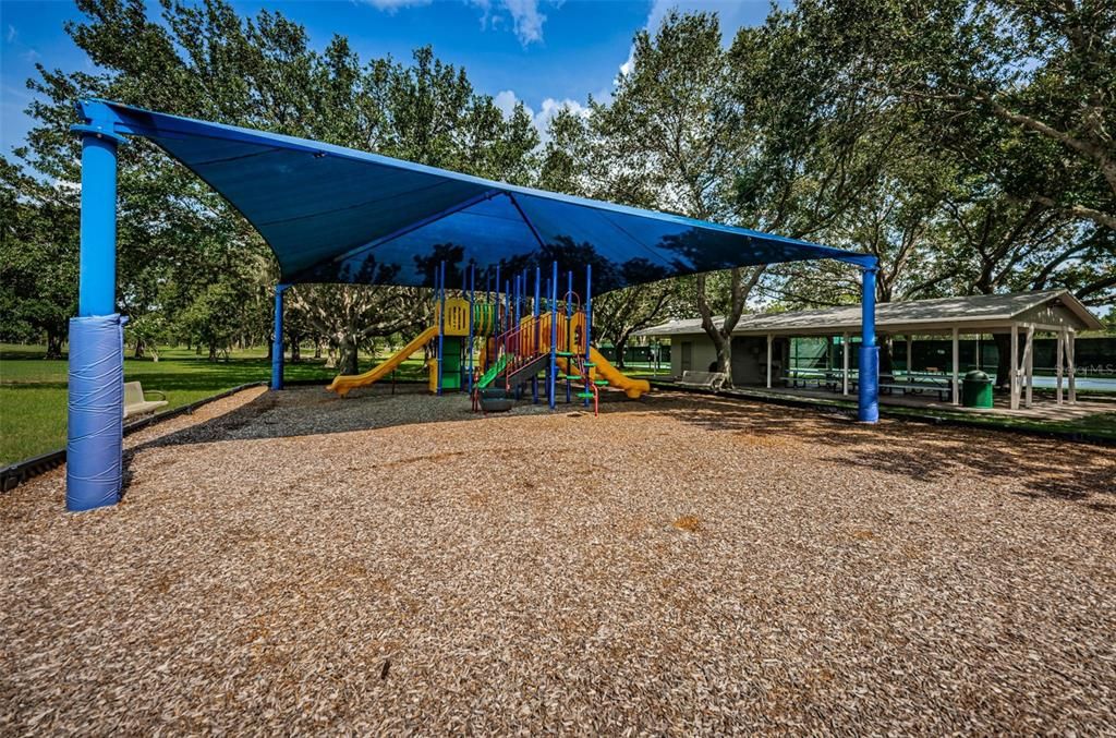 For Sale: $499,900 (4 beds, 2 baths, 1608 Square Feet)