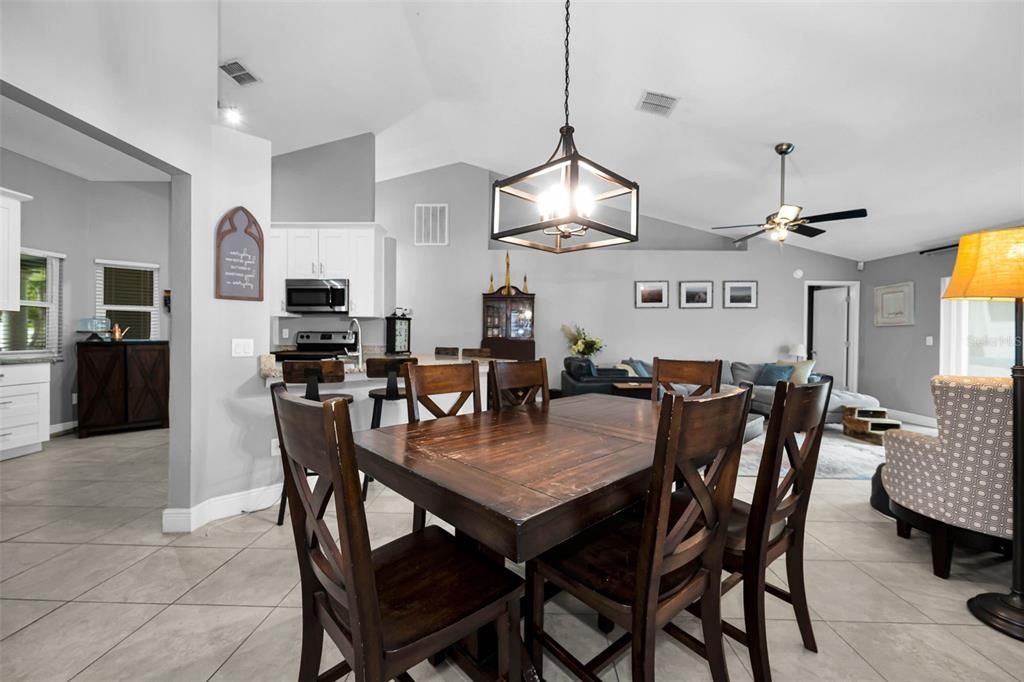 For Sale: $499,900 (4 beds, 2 baths, 1608 Square Feet)