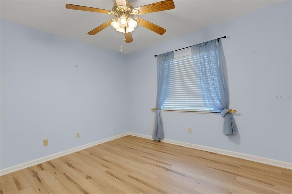 For Sale: $175,000 (2 beds, 2 baths, 1178 Square Feet)