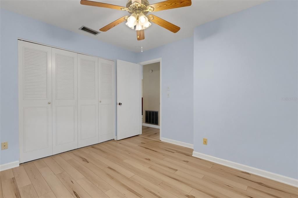 For Sale: $175,000 (2 beds, 2 baths, 1178 Square Feet)