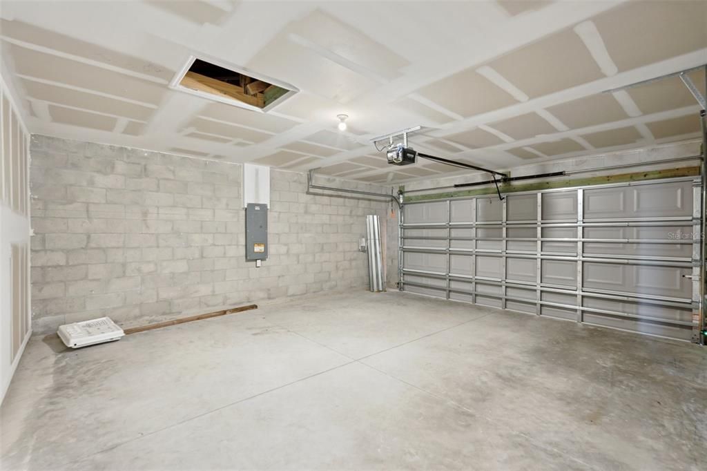 На продажу: $379,990 (4 спален, 2 ванн, 2286 Квадратных фут)