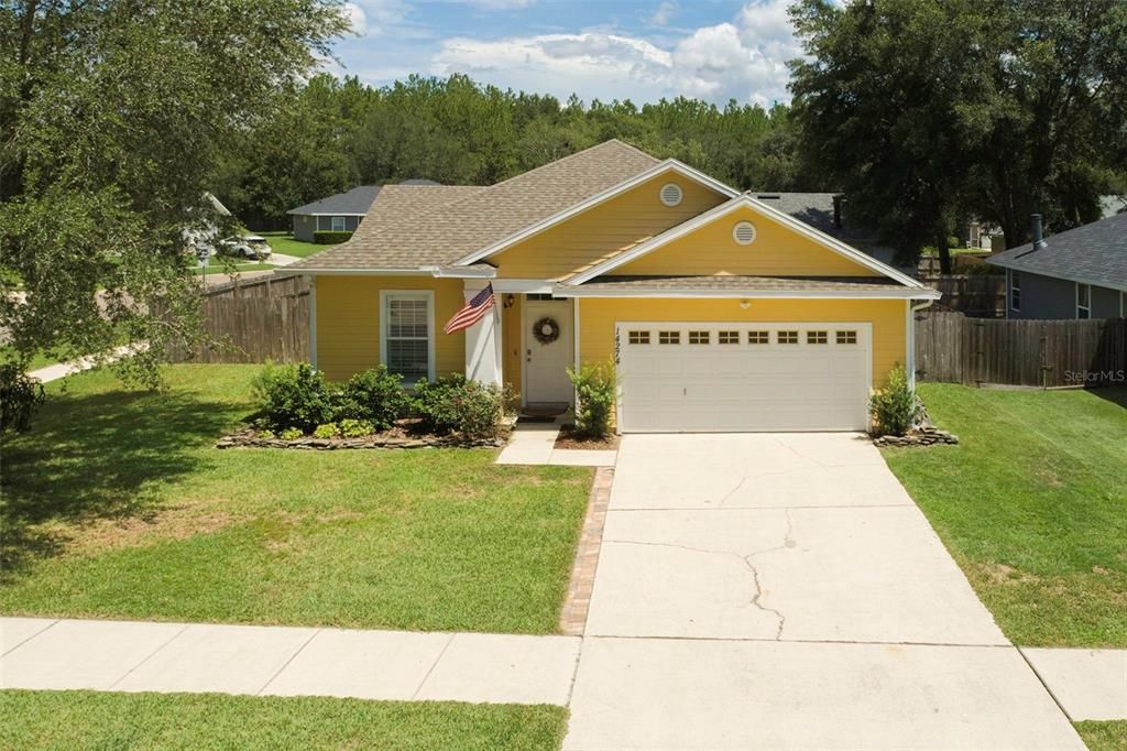For Sale: $350,000 (3 beds, 2 baths, 1518 Square Feet)