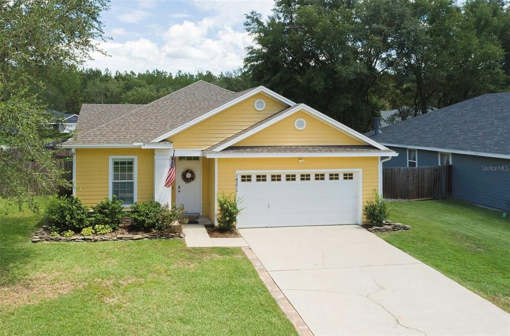 For Sale: $350,000 (3 beds, 2 baths, 1518 Square Feet)