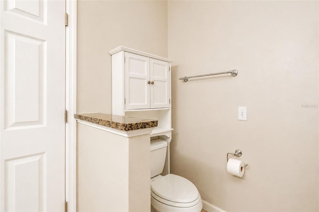 For Sale: $350,000 (3 beds, 2 baths, 1518 Square Feet)