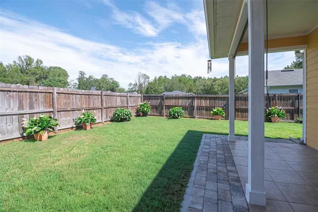 For Sale: $350,000 (3 beds, 2 baths, 1518 Square Feet)