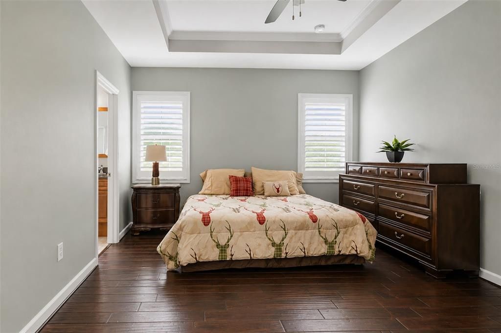 For Sale: $350,000 (3 beds, 2 baths, 1518 Square Feet)