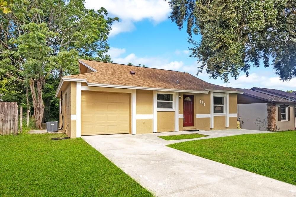 For Sale: $285,000 (2 beds, 1 baths, 800 Square Feet)