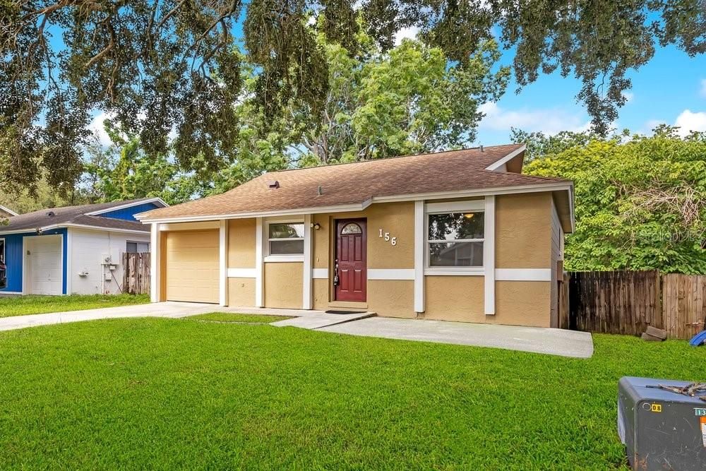 For Sale: $285,000 (2 beds, 1 baths, 800 Square Feet)