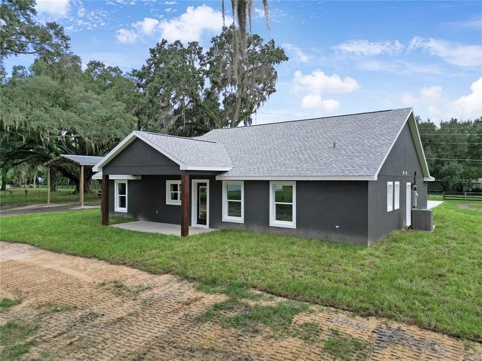 For Sale: $478,500 (3 beds, 2 baths, 1543 Square Feet)