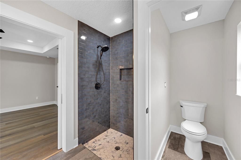 For Sale: $478,500 (3 beds, 2 baths, 1543 Square Feet)