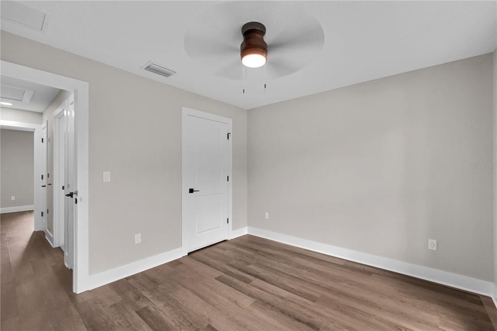 For Sale: $478,500 (3 beds, 2 baths, 1543 Square Feet)