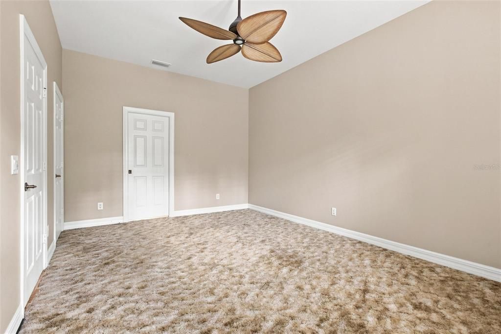 For Sale: $825,000 (3 beds, 3 baths, 3096 Square Feet)