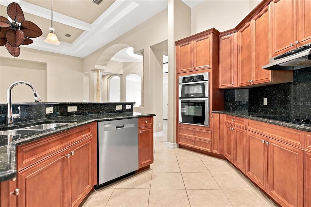 For Sale: $825,000 (3 beds, 3 baths, 3096 Square Feet)