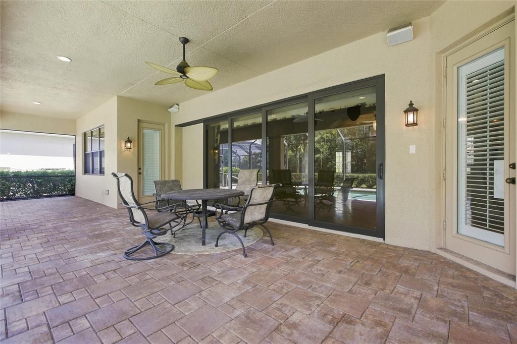 For Sale: $825,000 (3 beds, 3 baths, 3096 Square Feet)