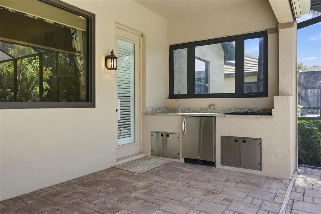 For Sale: $825,000 (3 beds, 3 baths, 3096 Square Feet)