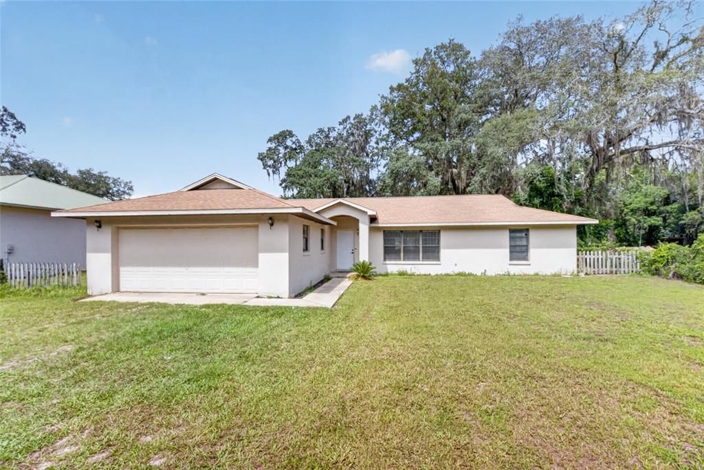 For Sale: $325,000 (3 beds, 2 baths, 1680 Square Feet)
