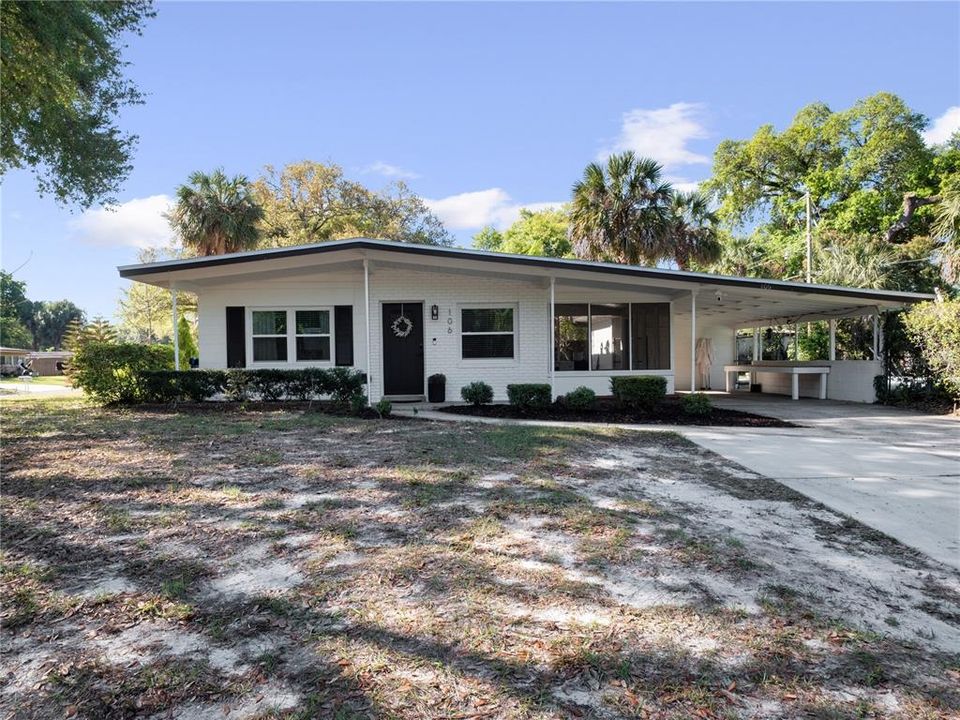 For Rent: $2,500 (3 beds, 2 baths, 1075 Square Feet)