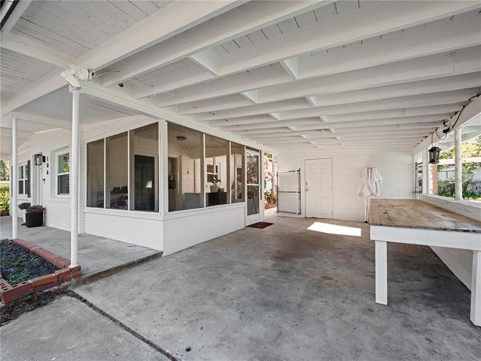 For Rent: $2,500 (3 beds, 2 baths, 1075 Square Feet)