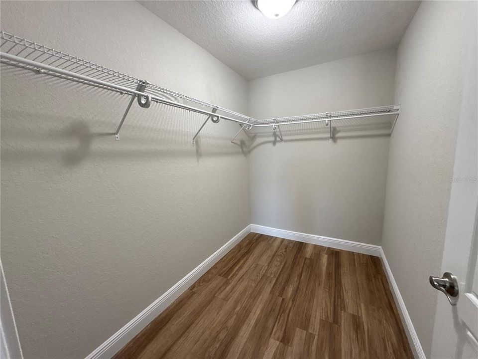 For Rent: $1,750 (3 beds, 2 baths, 1450 Square Feet)