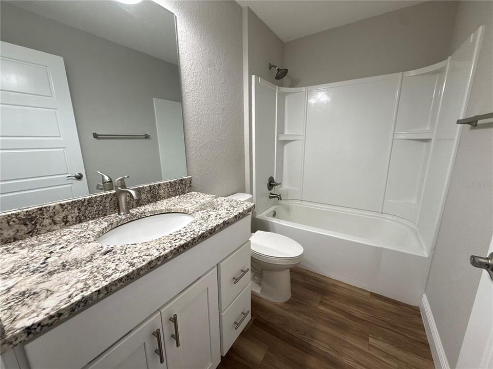 For Rent: $1,750 (3 beds, 2 baths, 1450 Square Feet)