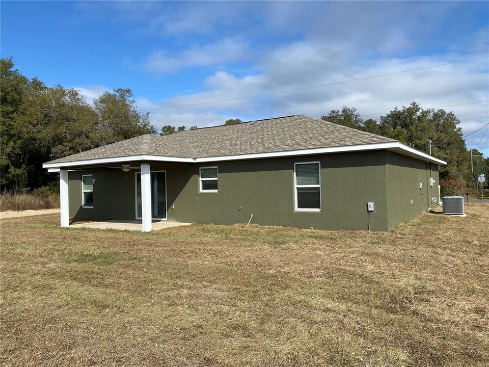 For Rent: $1,750 (3 beds, 2 baths, 1450 Square Feet)