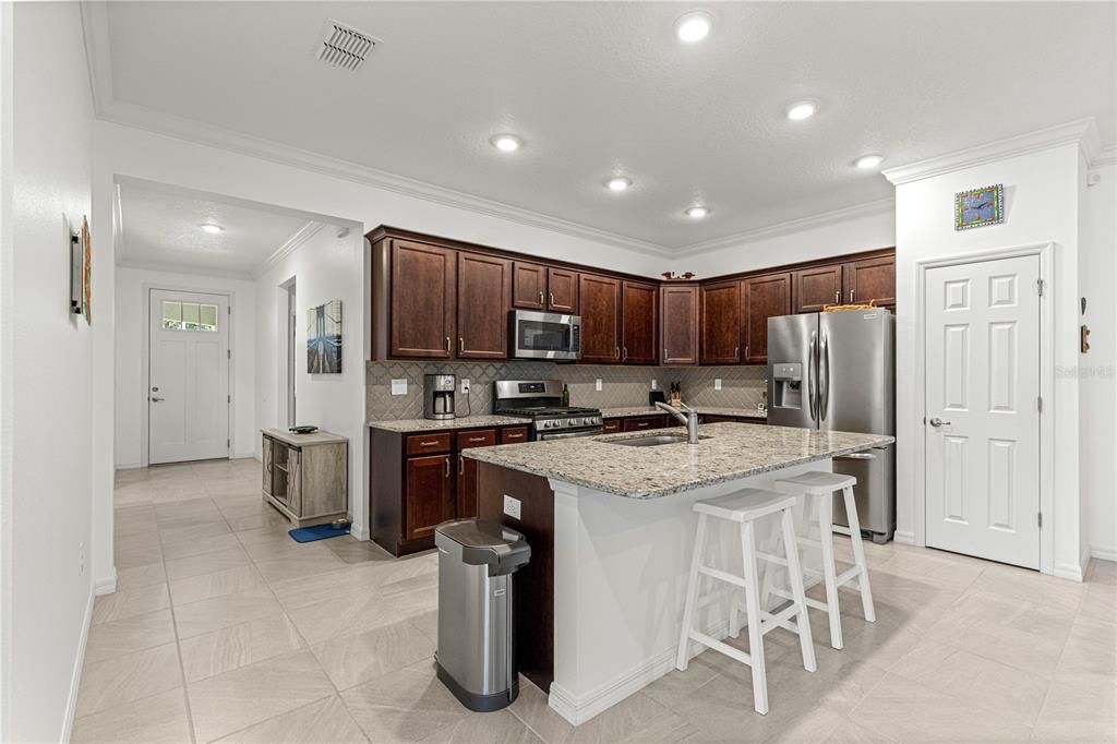 For Sale: $269,900 (3 beds, 2 baths, 1548 Square Feet)
