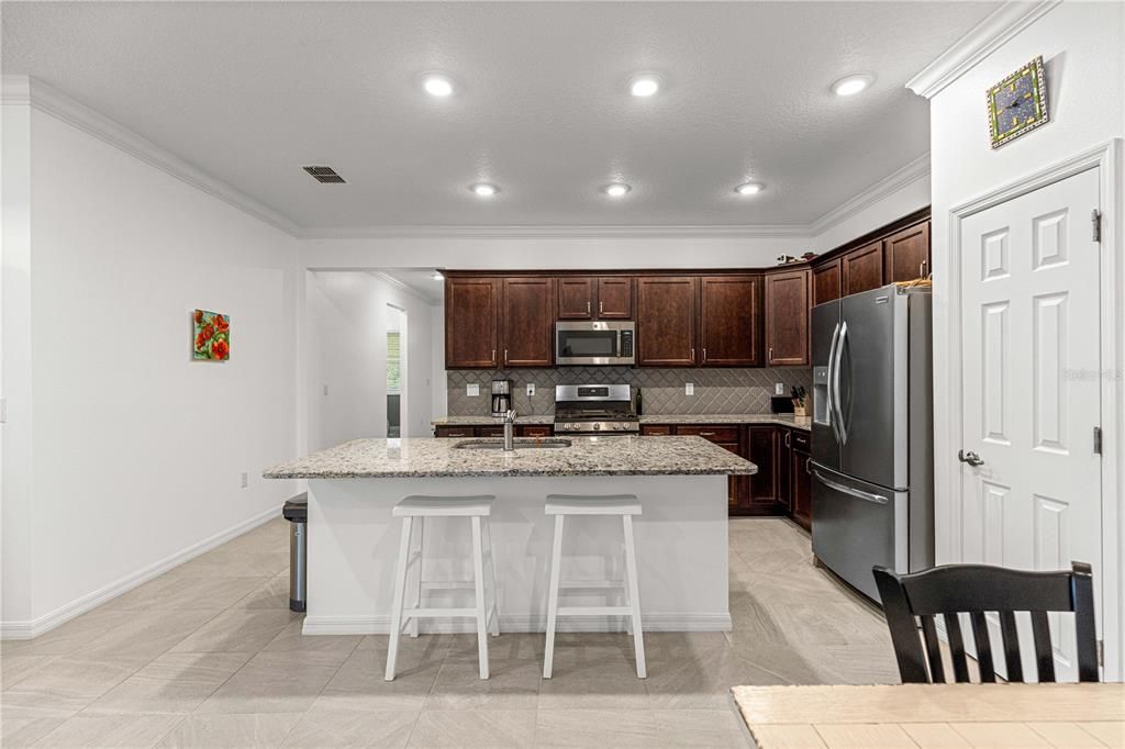 For Sale: $269,900 (3 beds, 2 baths, 1548 Square Feet)