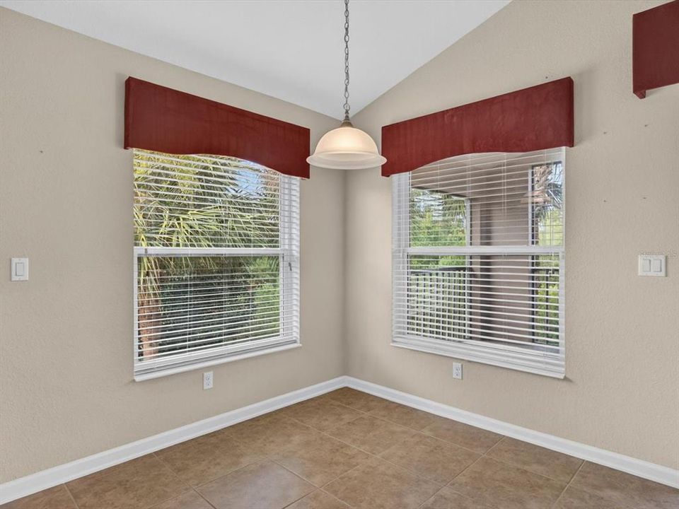 En Venta: $229,999 (2 camas, 2 baños, 1826 Pies cuadrados)