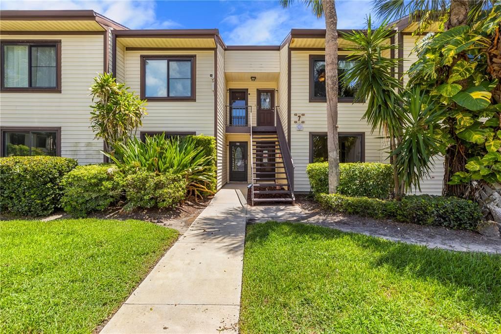 For Sale: $180,000 (2 beds, 2 baths, 1020 Square Feet)