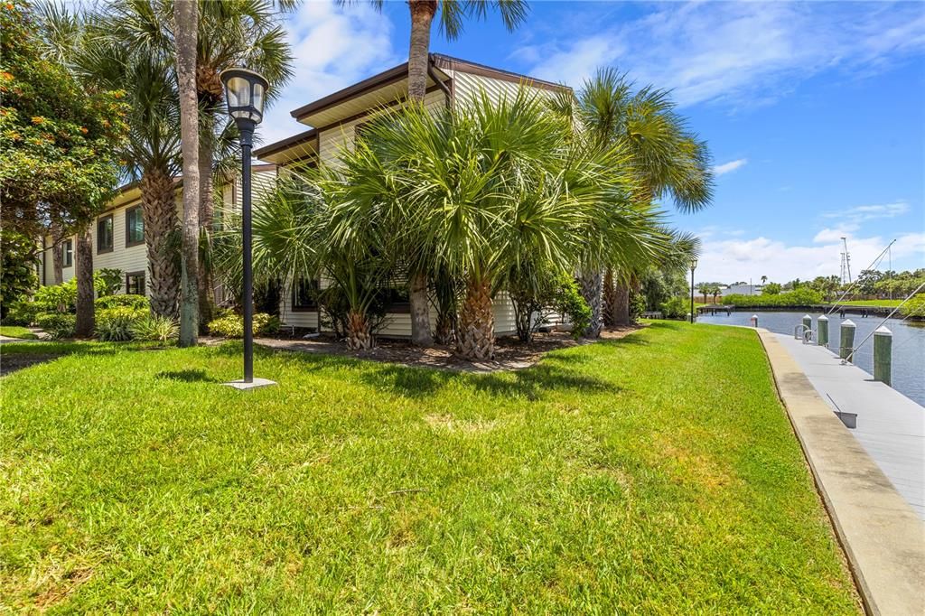 For Sale: $180,000 (2 beds, 2 baths, 1020 Square Feet)