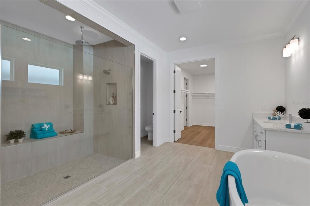 待售: $1,239,000 (5 贝兹, 4 浴室, 3759 平方英尺)
