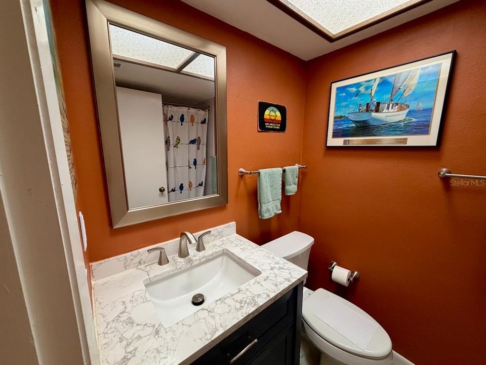 For Sale: $200,000 (2 beds, 2 baths, 1260 Square Feet)