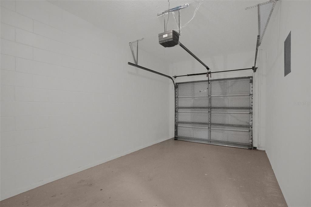 На продажу: $299,900 (3 спален, 2 ванн, 1553 Квадратных фут)