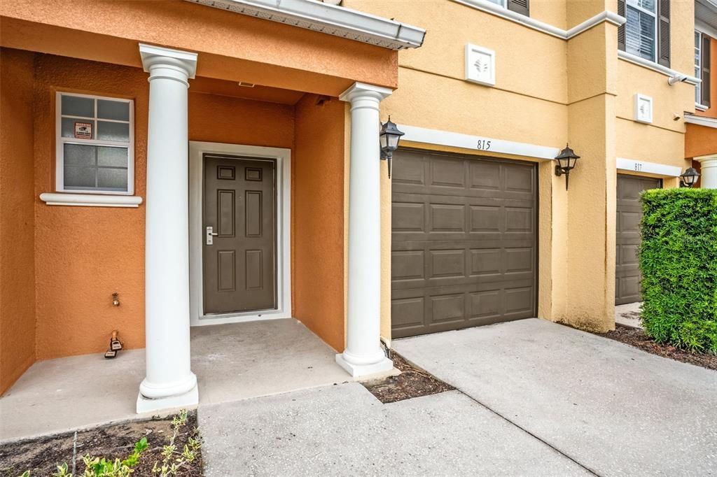 На продажу: $299,900 (3 спален, 2 ванн, 1553 Квадратных фут)