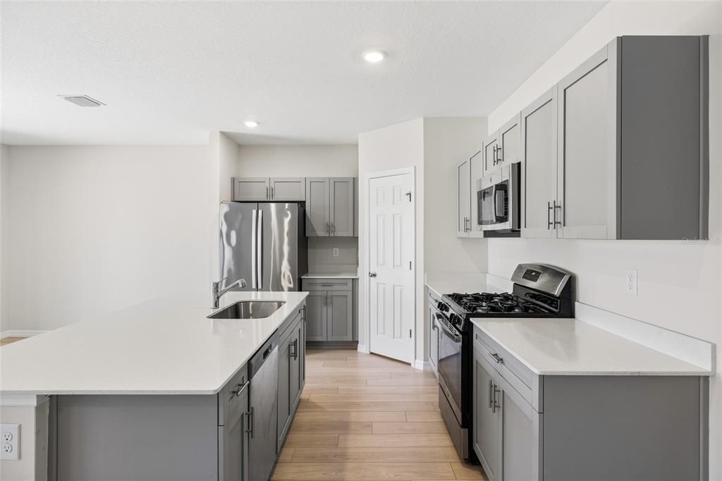 For Sale: $389,000 (4 beds, 2 baths, 2097 Square Feet)