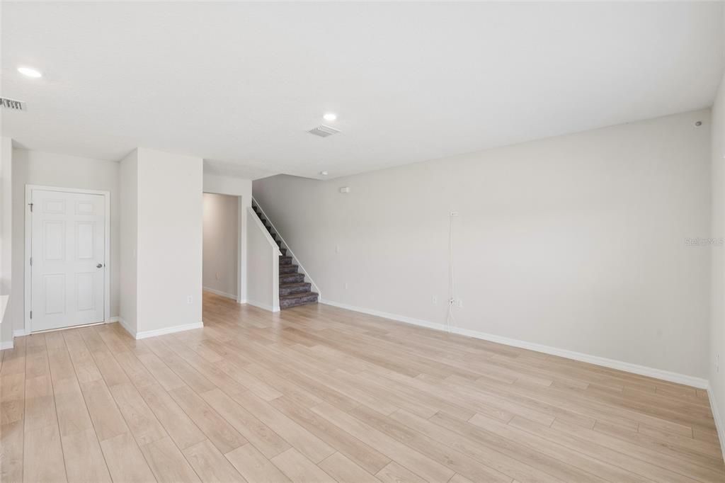 For Sale: $389,000 (4 beds, 2 baths, 2097 Square Feet)