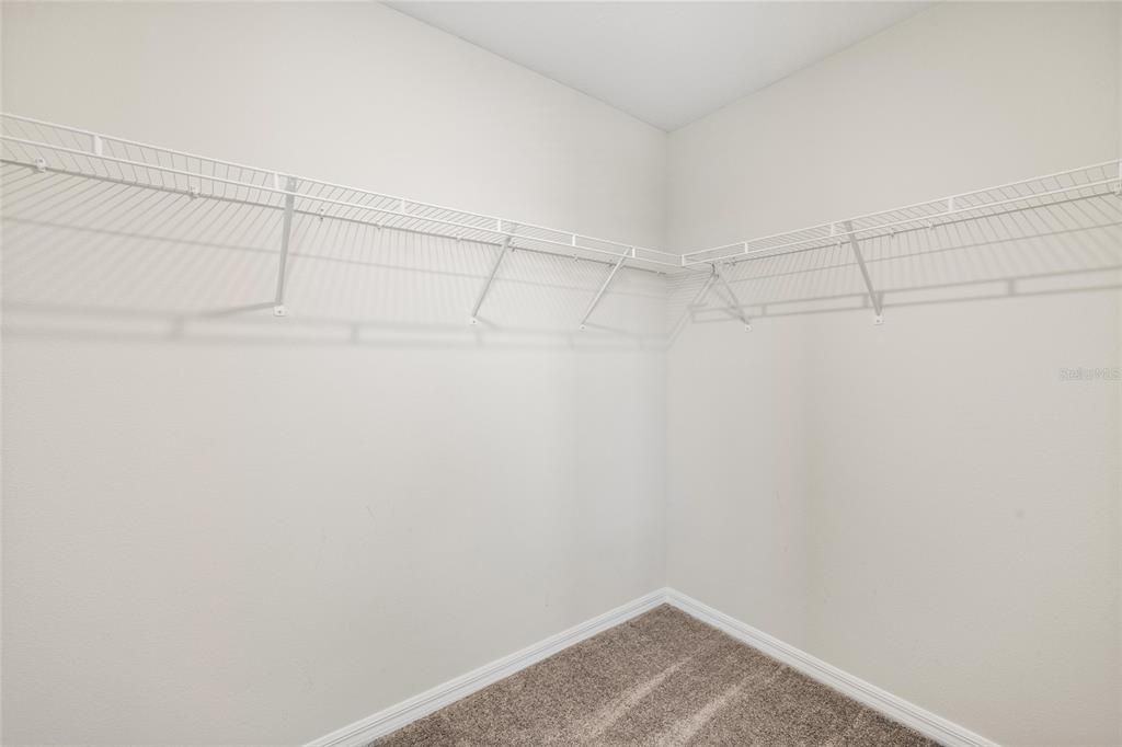 For Sale: $389,000 (4 beds, 2 baths, 2097 Square Feet)