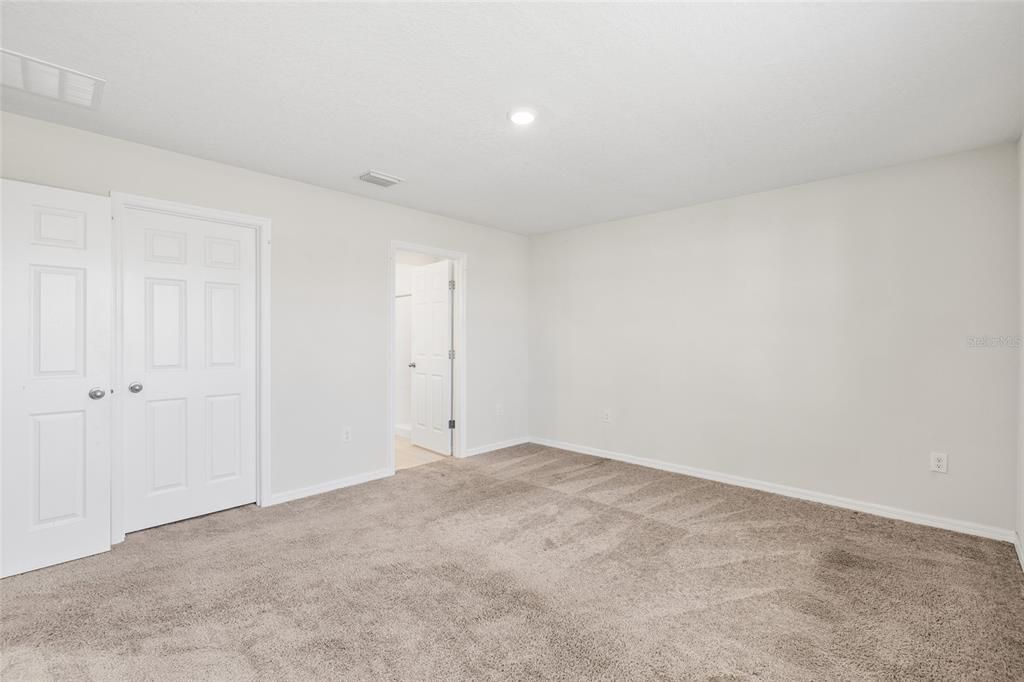 For Sale: $389,000 (4 beds, 2 baths, 2097 Square Feet)