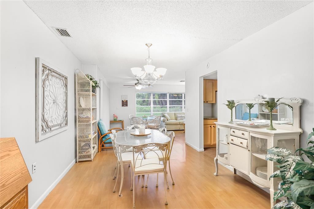 For Sale: $229,000 (3 beds, 2 baths, 1743 Square Feet)