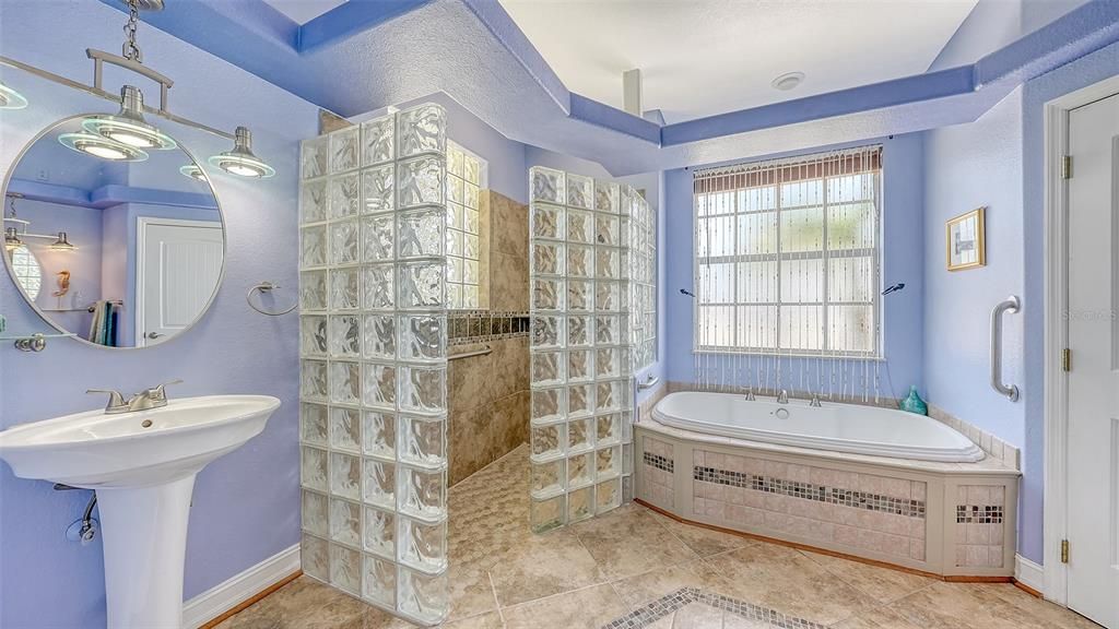 На продажу: $550,000 (3 спален, 2 ванн, 2225 Квадратных фут)