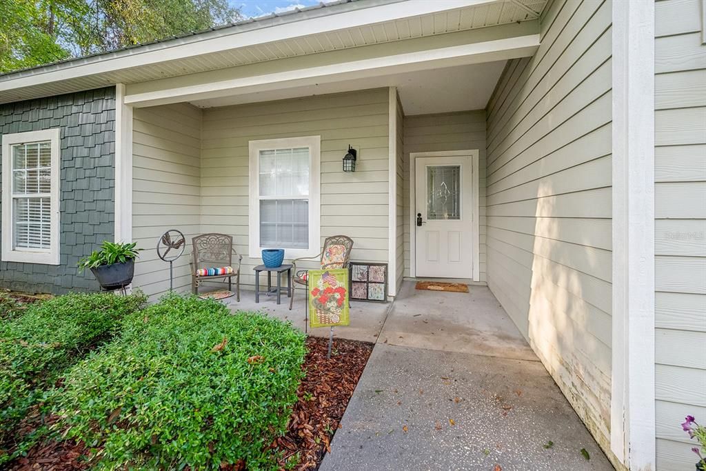 For Sale: $285,000 (3 beds, 2 baths, 1470 Square Feet)
