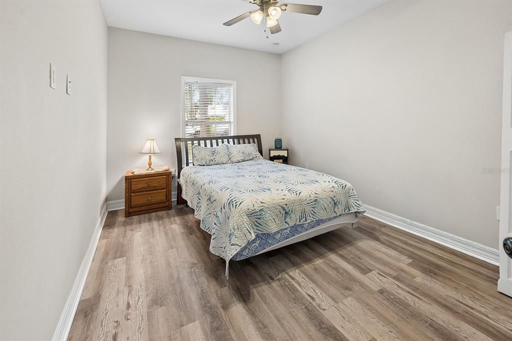 For Sale: $285,000 (3 beds, 2 baths, 1470 Square Feet)