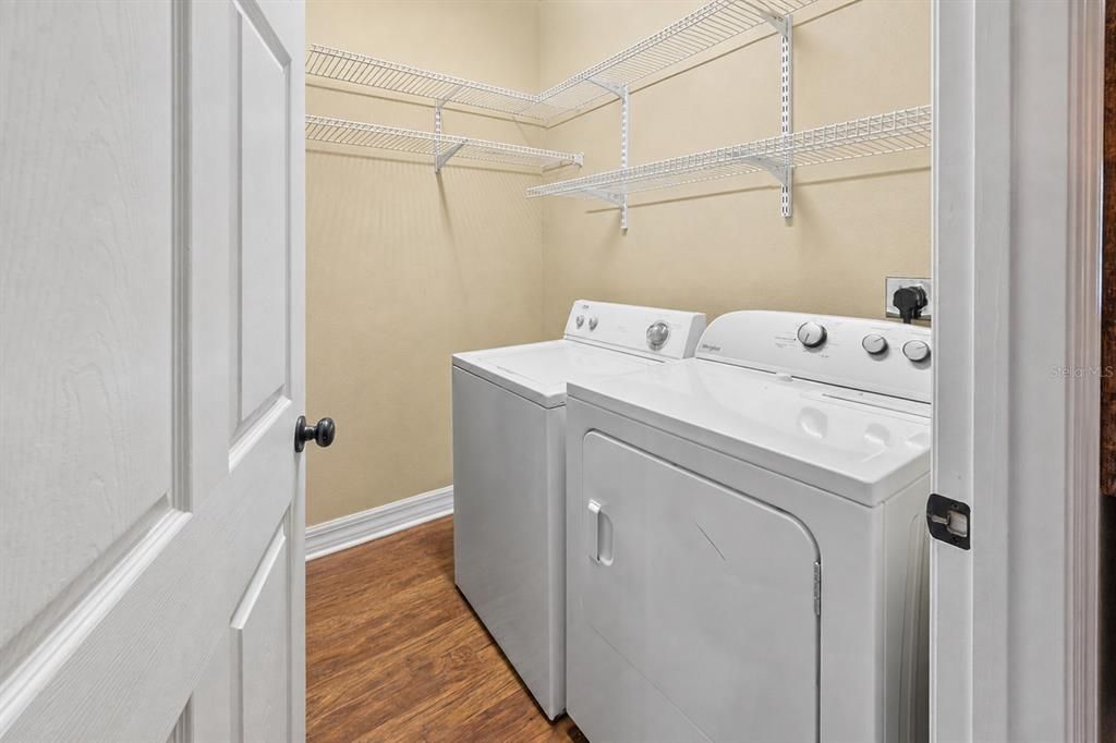 For Sale: $285,000 (3 beds, 2 baths, 1470 Square Feet)