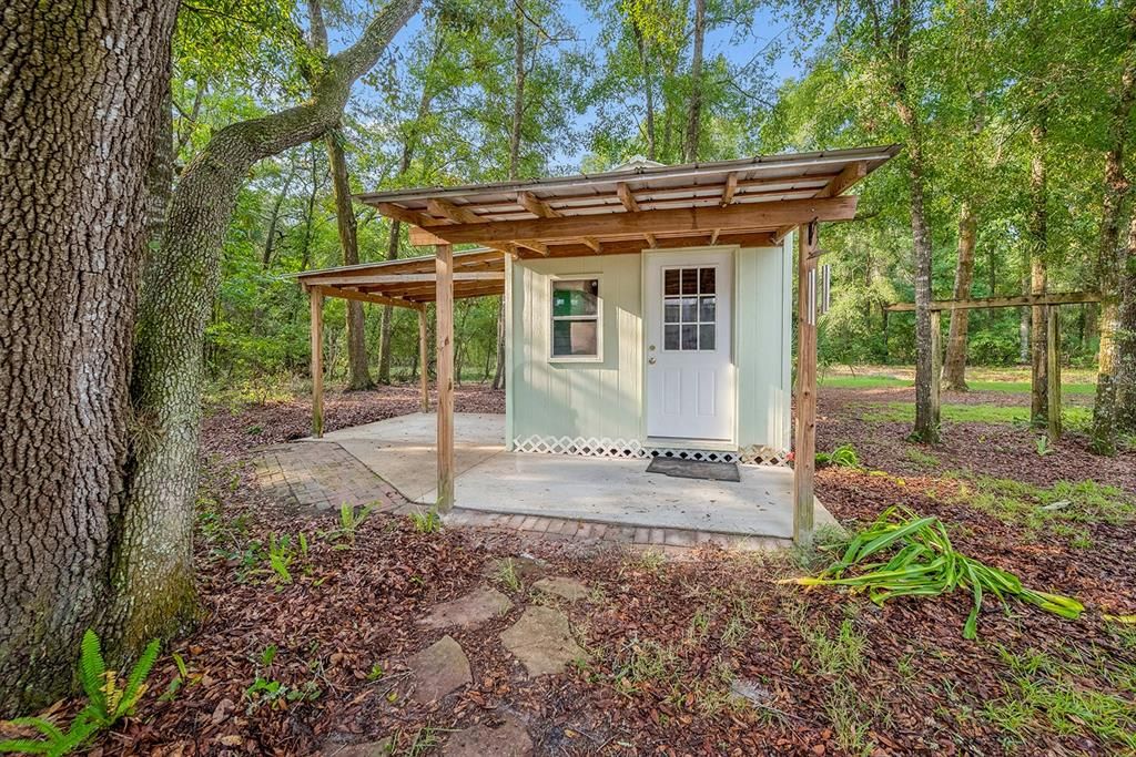 For Sale: $285,000 (3 beds, 2 baths, 1470 Square Feet)