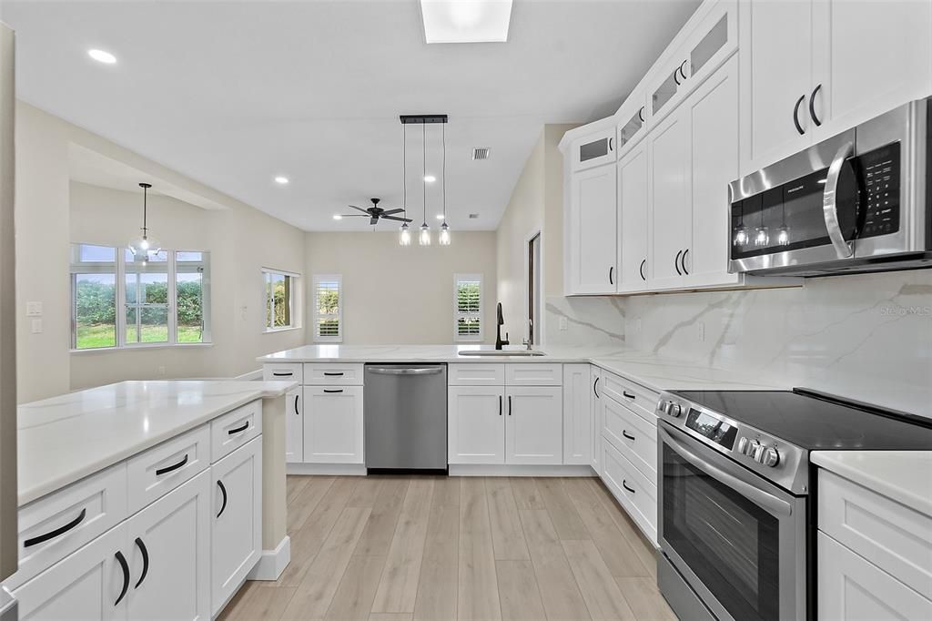 For Sale: $499,000 (3 beds, 2 baths, 2664 Square Feet)