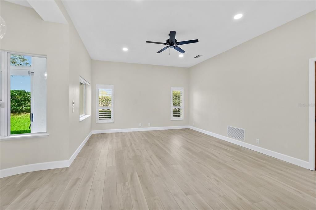 For Sale: $499,000 (3 beds, 2 baths, 2664 Square Feet)