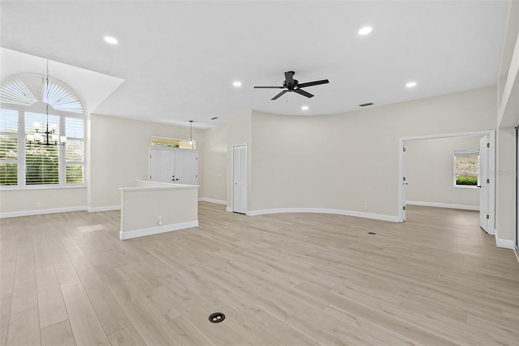 For Sale: $499,000 (3 beds, 2 baths, 2664 Square Feet)