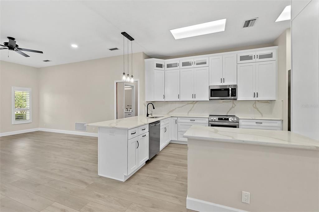For Sale: $499,000 (3 beds, 2 baths, 2664 Square Feet)