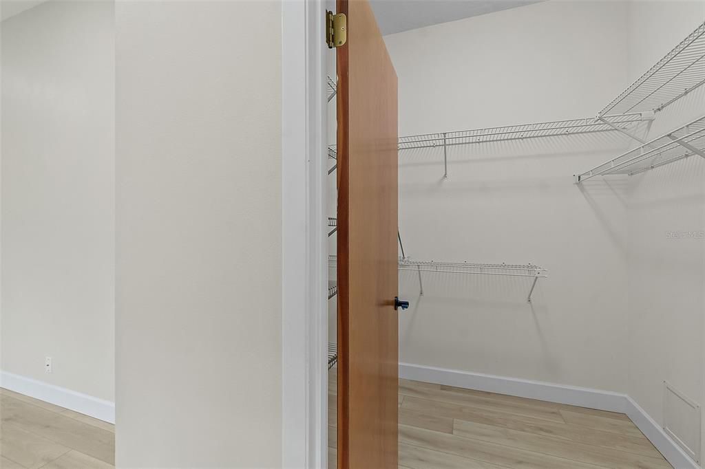 For Sale: $499,000 (3 beds, 2 baths, 2664 Square Feet)