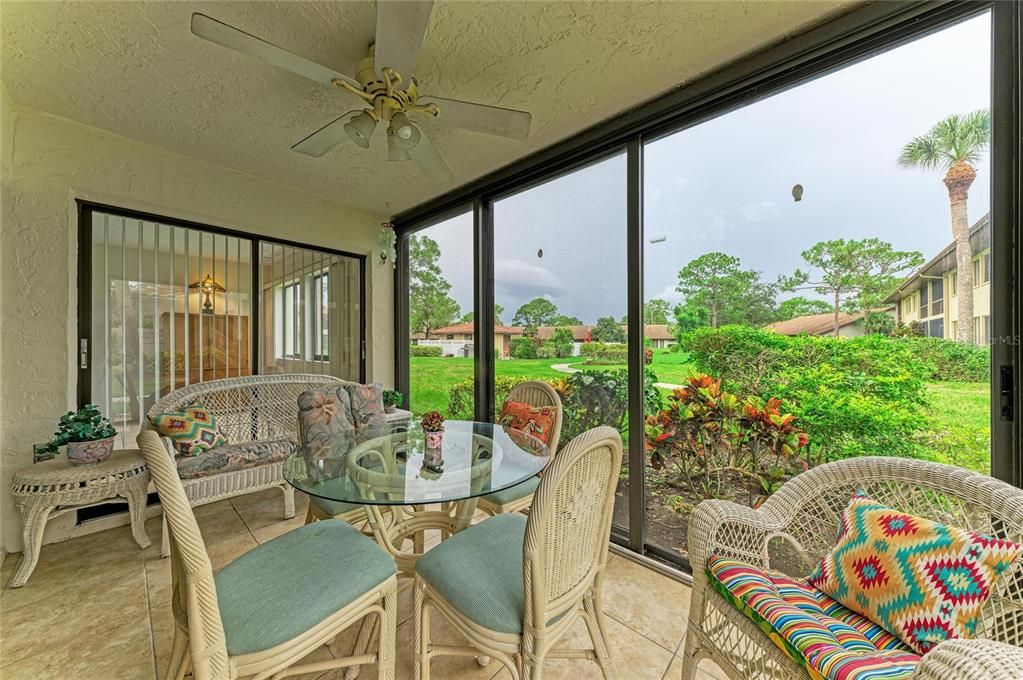 For Sale: $205,000 (2 beds, 2 baths, 1065 Square Feet)